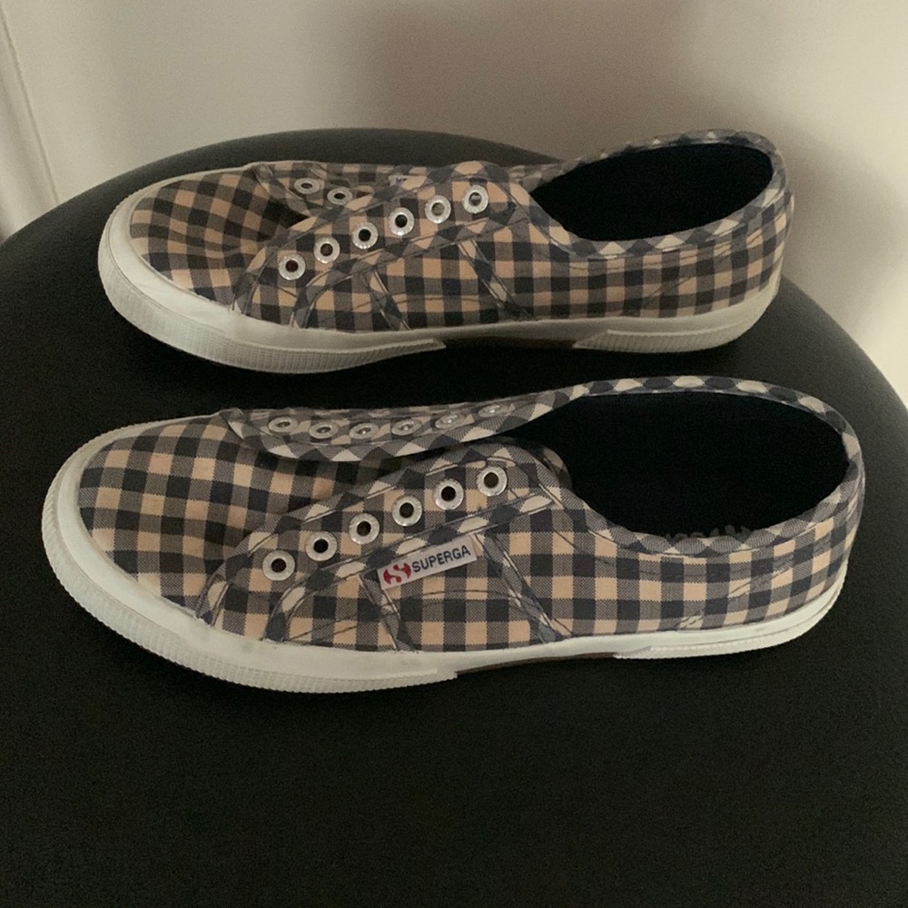 💥Superga Sneakers - size 39 1/2💥